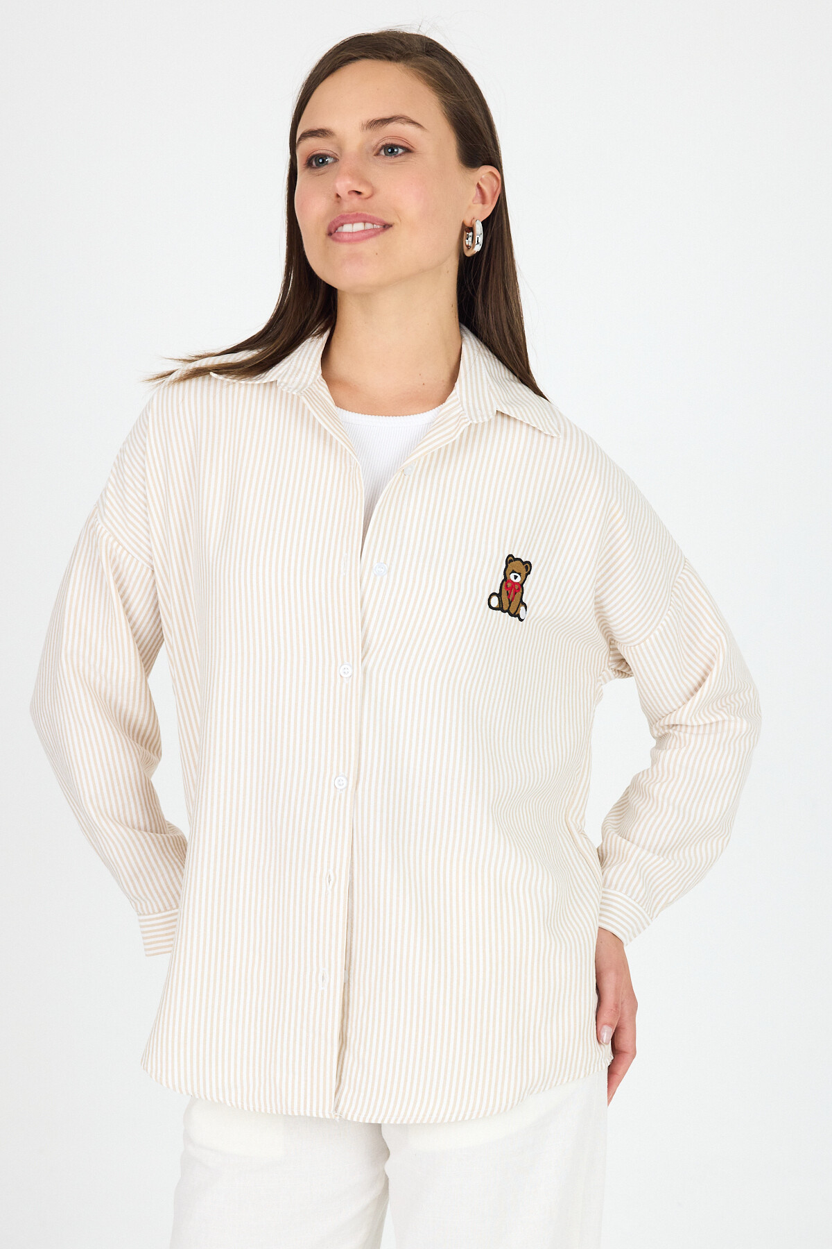 Bej Çizgili Ayıcık Nakışlı Pamuklu Oversize Gömlek 4689A - 2
