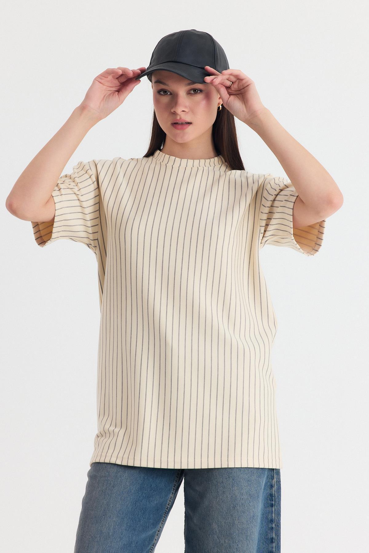 Bej Çizgili Oversize Tişört 4447A - 7