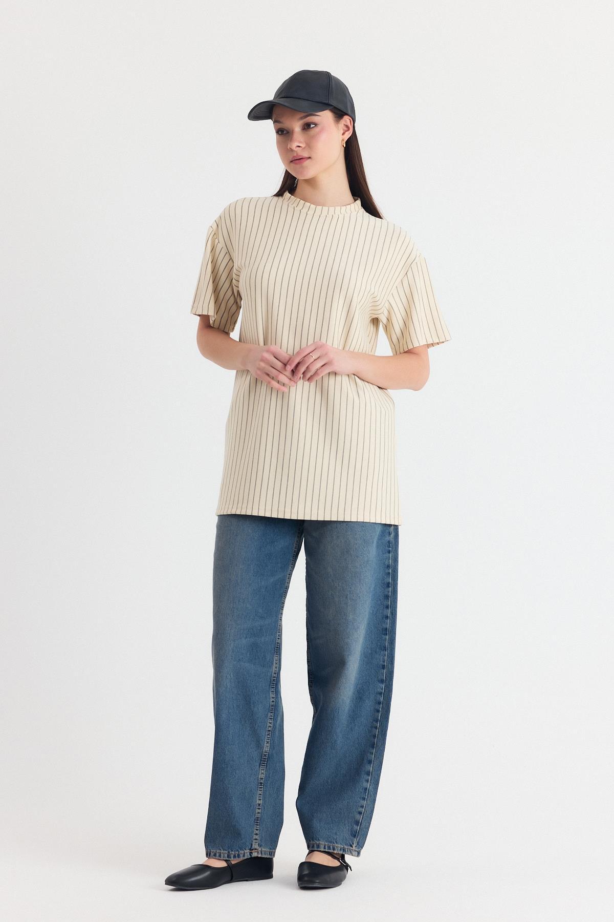 Bej Çizgili Oversize Tişört 4447A - 8