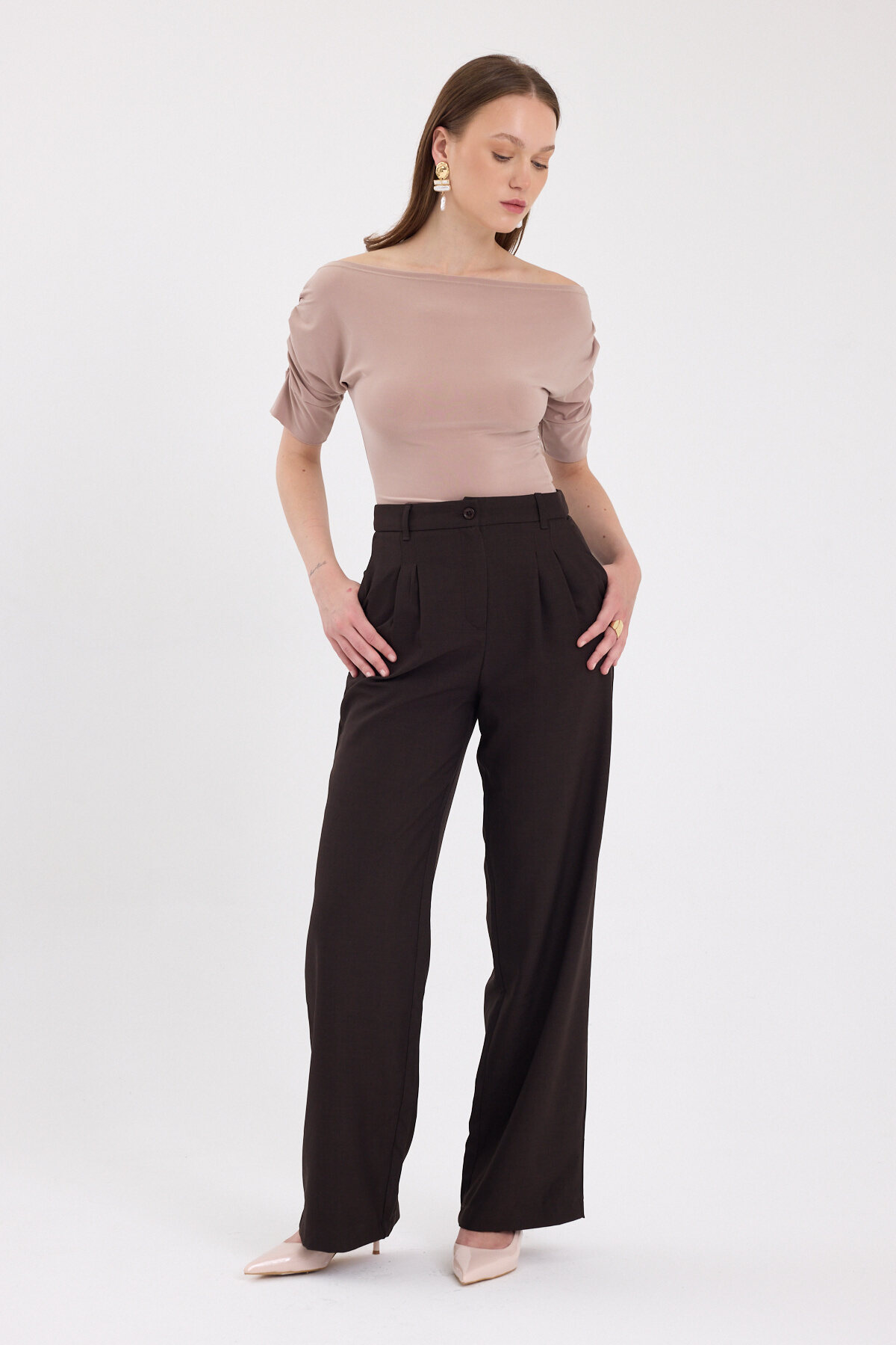 Bej Kayık Yaka Kol Büzgülü Bluz 2515 - 3