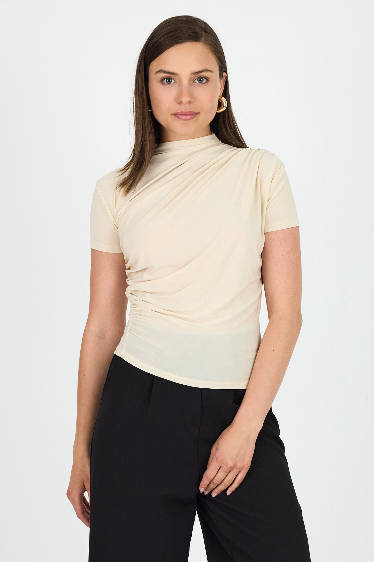 Bej Kısa Kol Büzgülü Sandy Bluz 2417 - 1