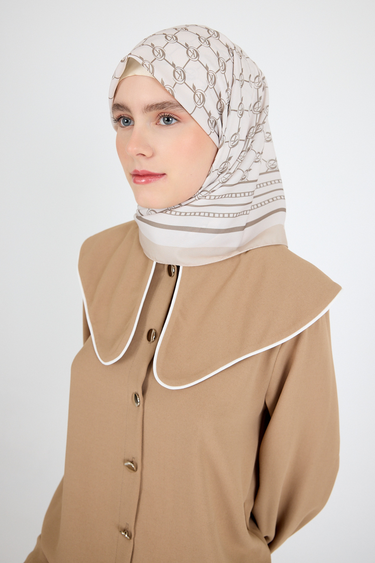 Bej Monogram Desenli Eşarp 3015 - RAYS