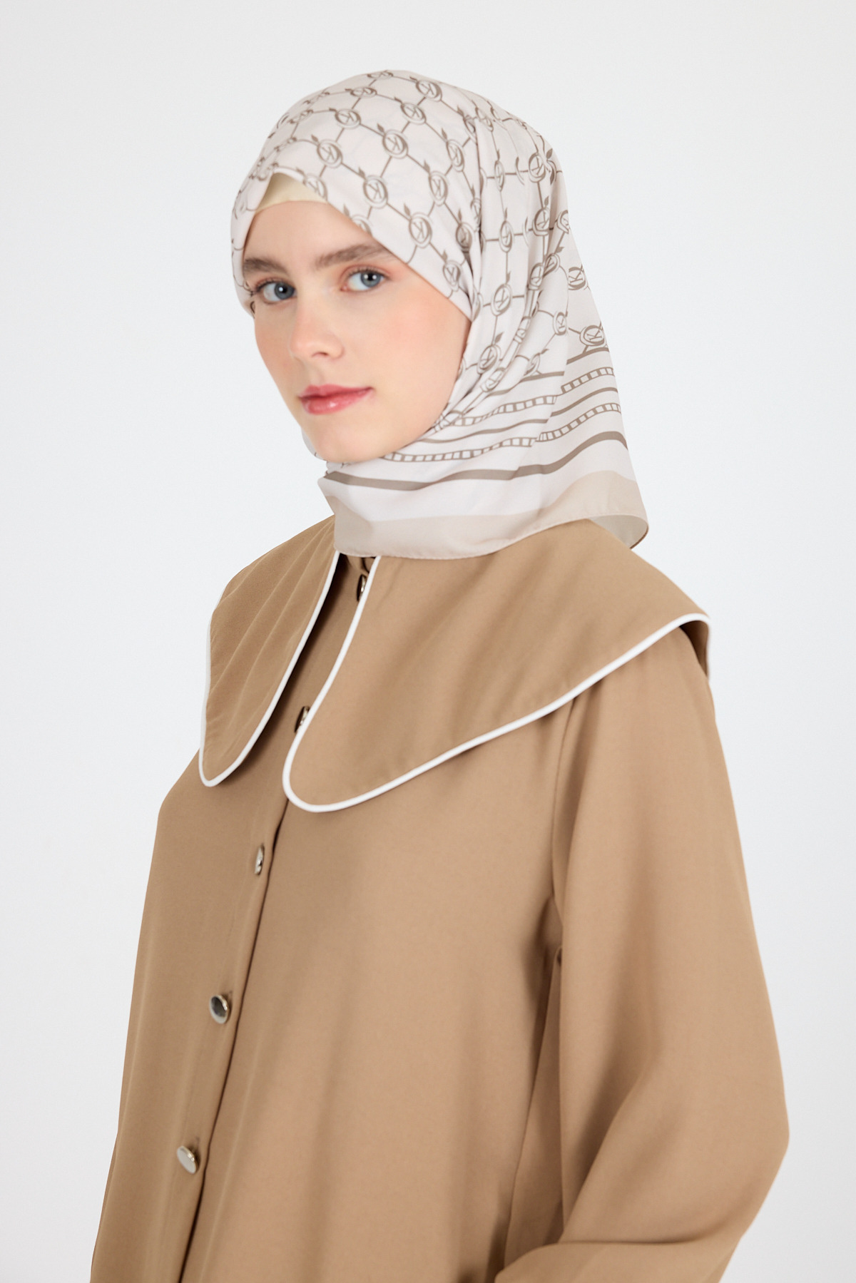 Bej Monogram Desenli Eşarp 3015 - 1