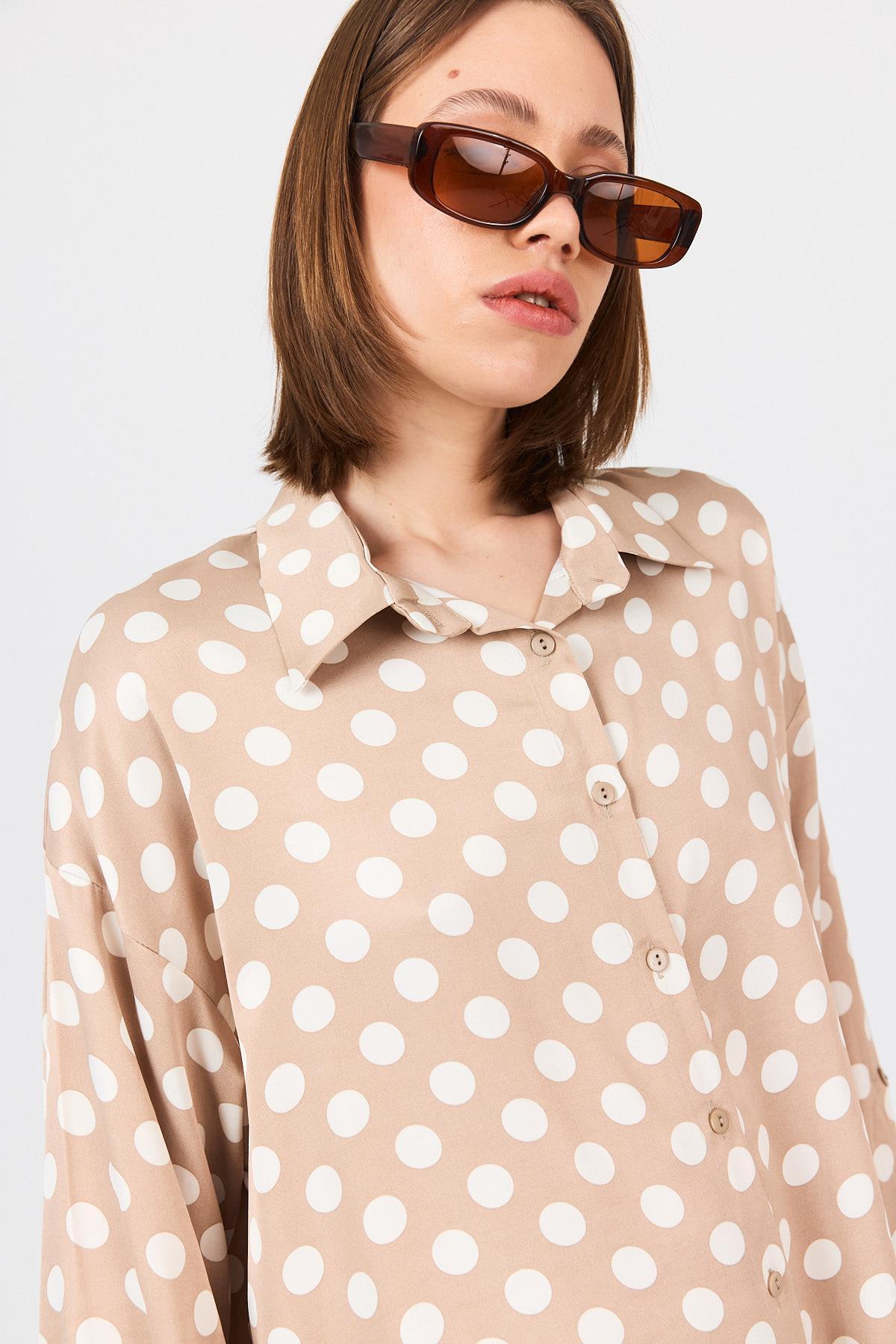 Bej Puantiye Desen Oversize Saten Gömlek 9411 - 4