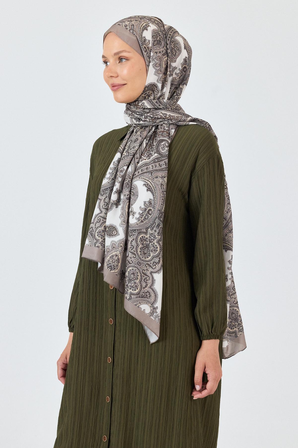 Bej Retro Desenli Şal 4002 