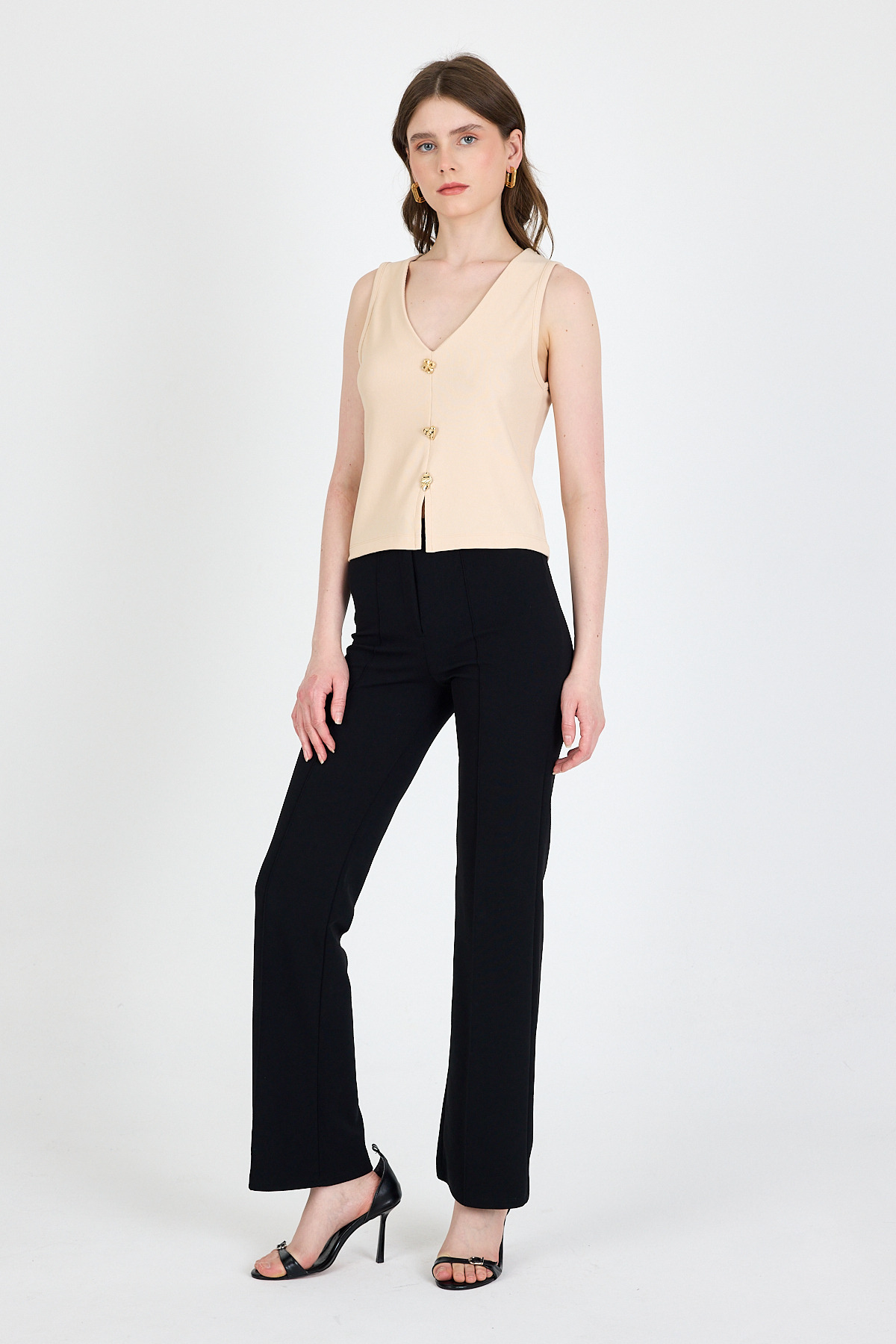 Bej V Yaka Düğmeli Kolsuz Bluz 019 - 3