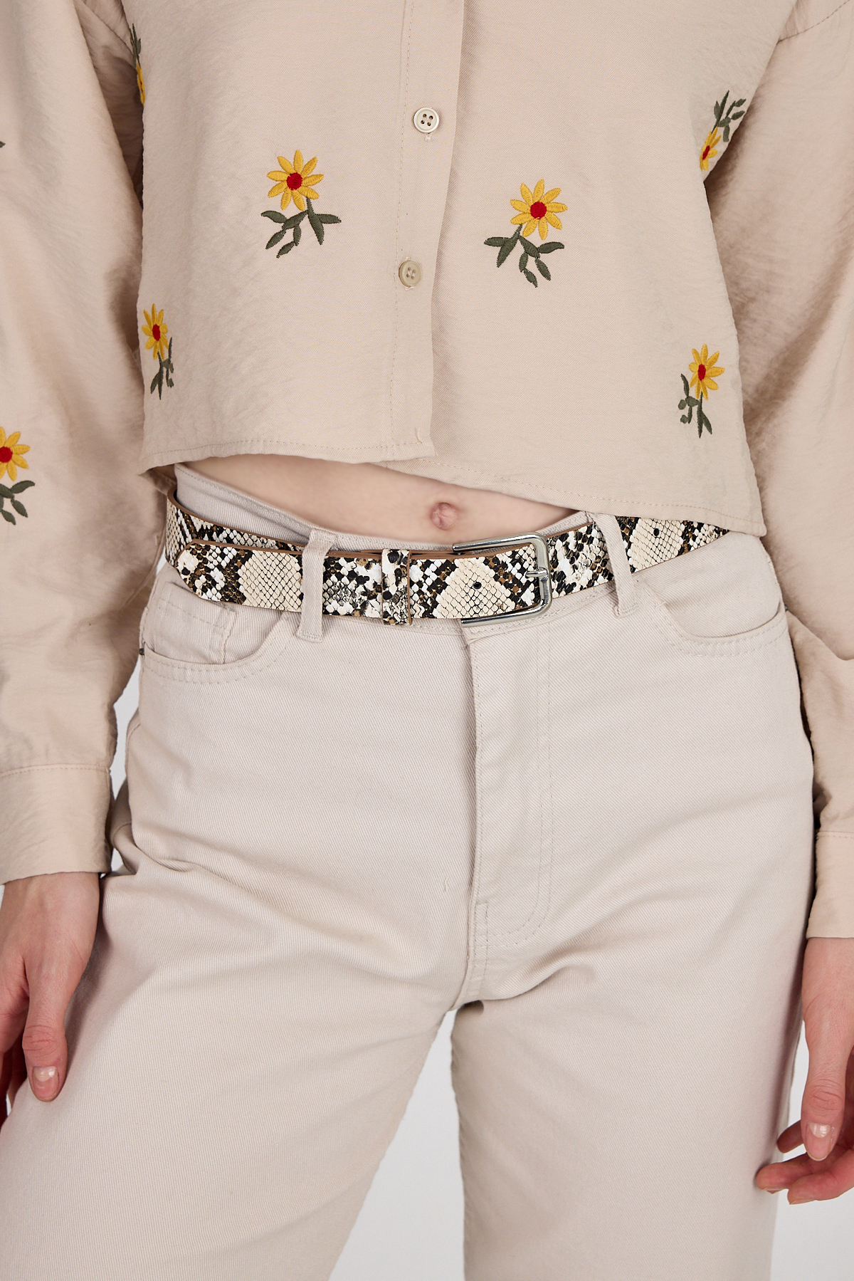 Bej Yılan Derisi Desenli Gümüş Tokalı Kemer 422 - 1