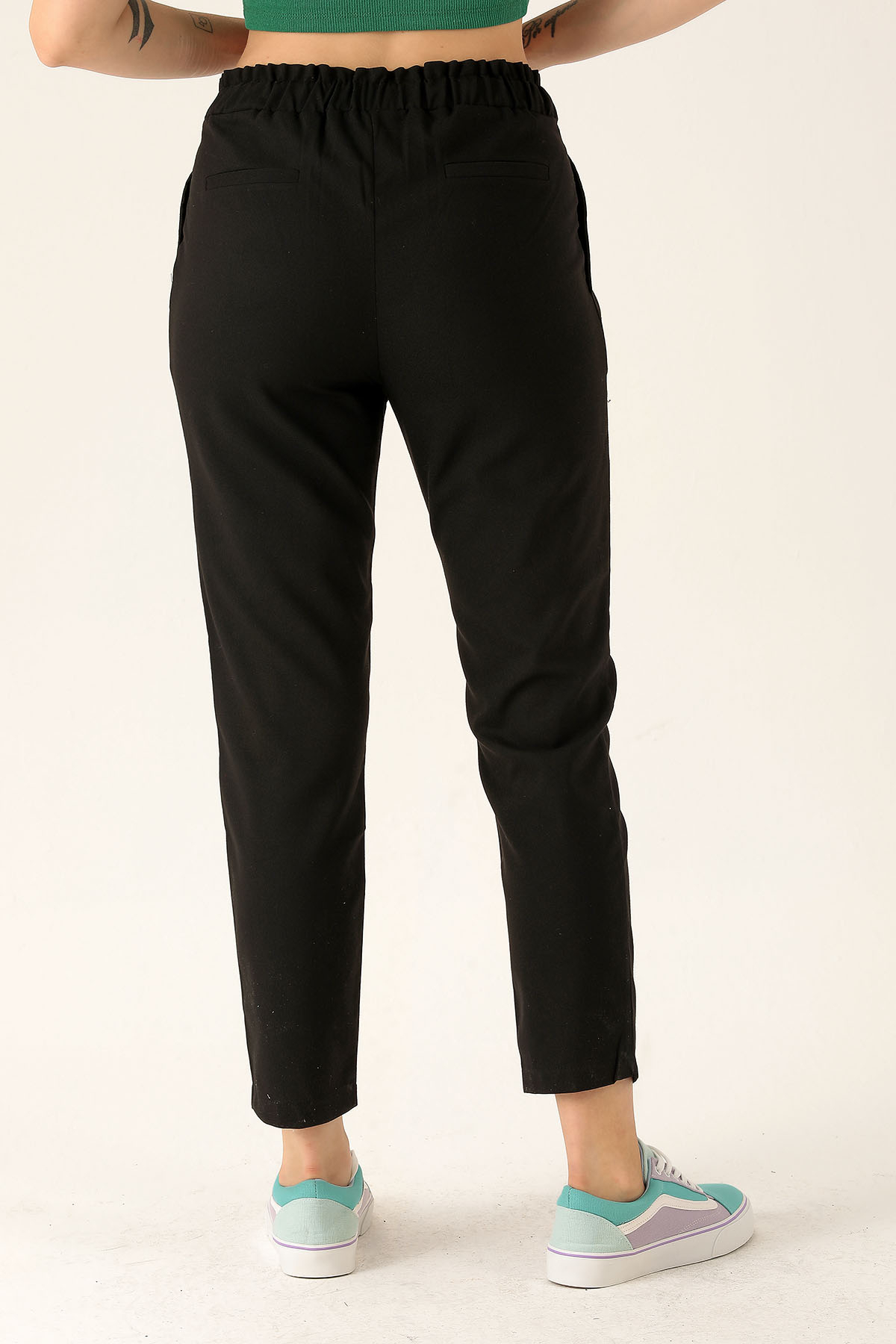 Beli Fırfırlı Pile Detay Bayan Pantolon - 6608A Siyah - 5