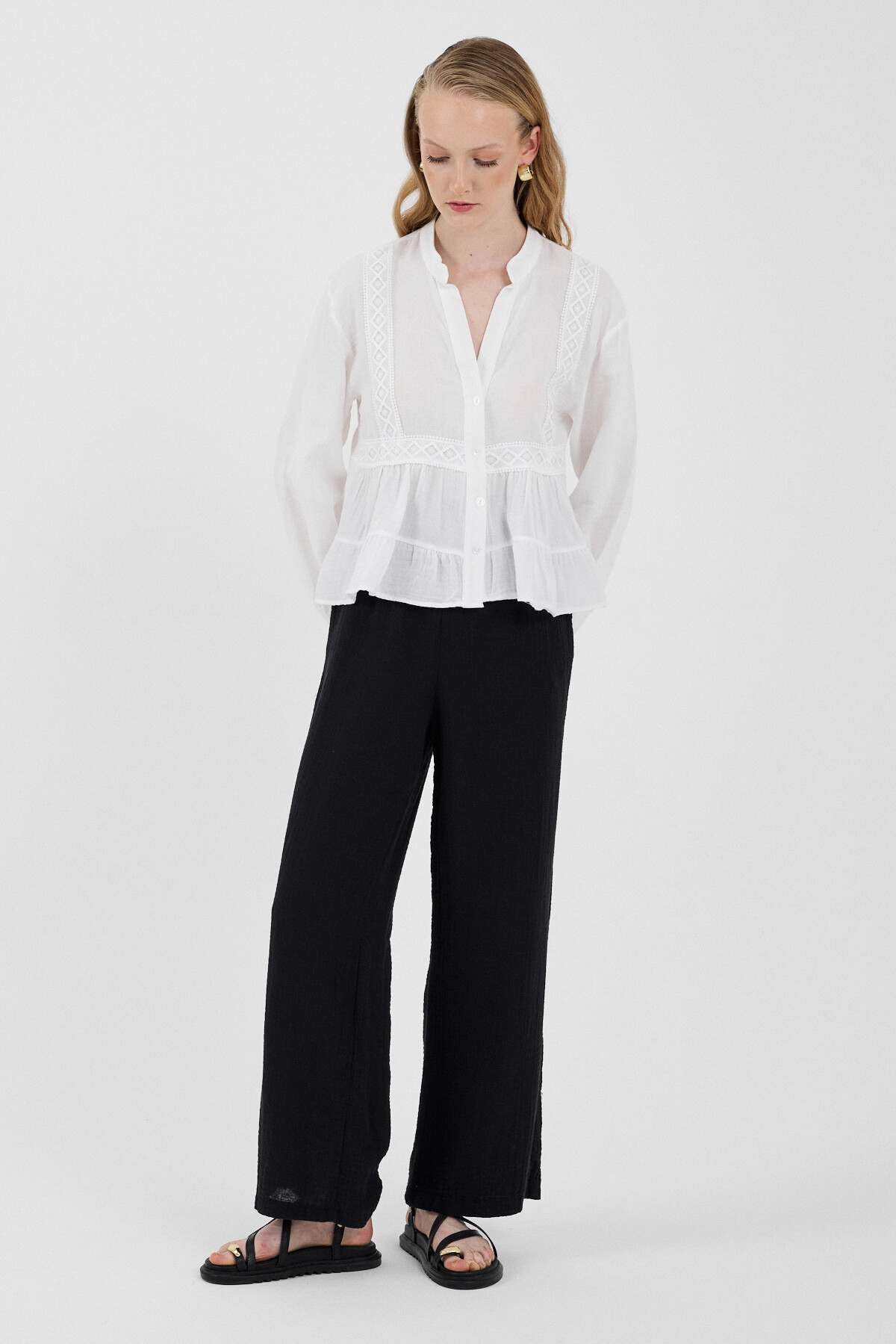 Beyaz %100 Pamuk Dantel Detaylı Müslin Gömlek 4823A - 3