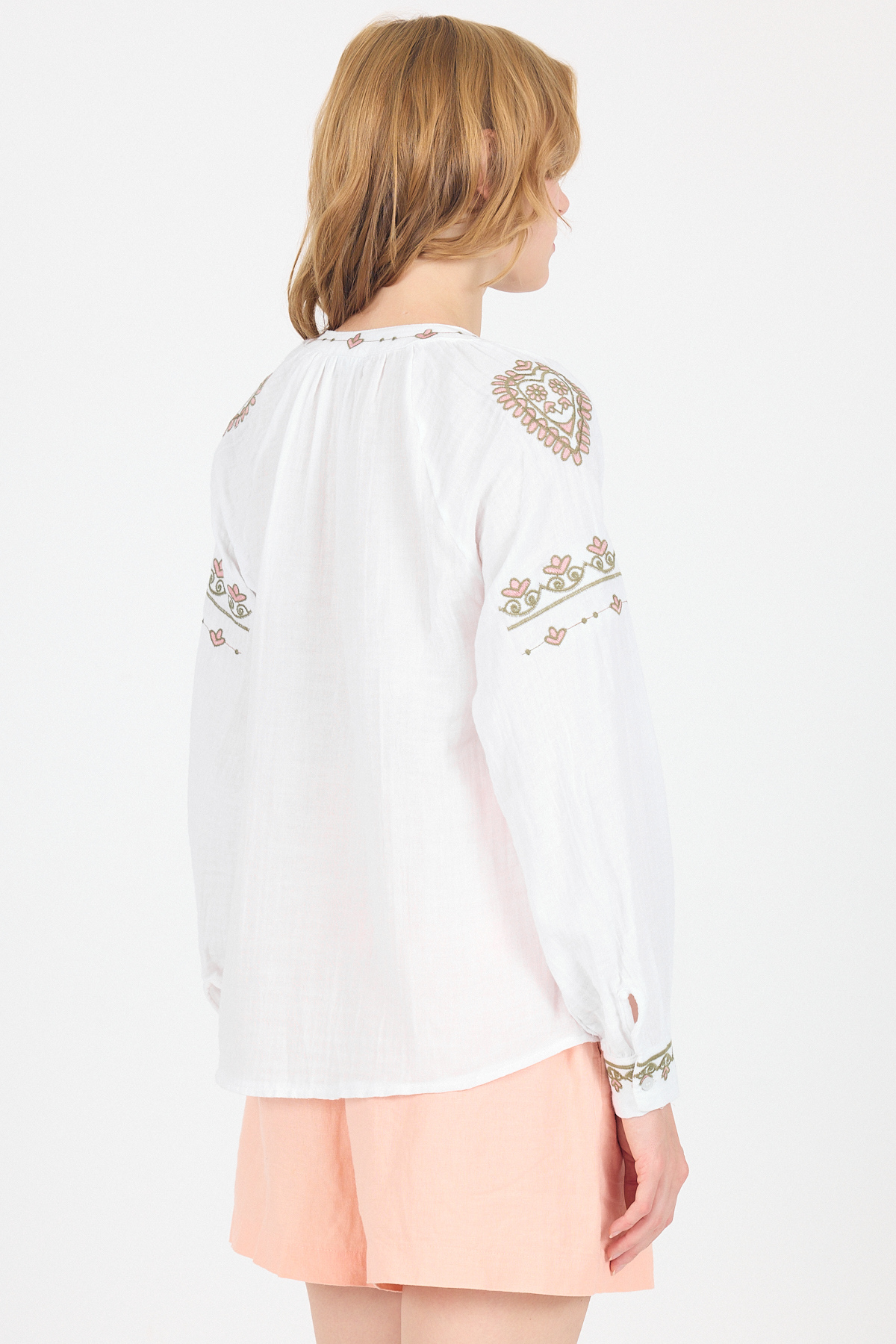 Beyaz %100 Pamuk Etnik Nakış Detaylı Müslin Gömlek 6323 - 5