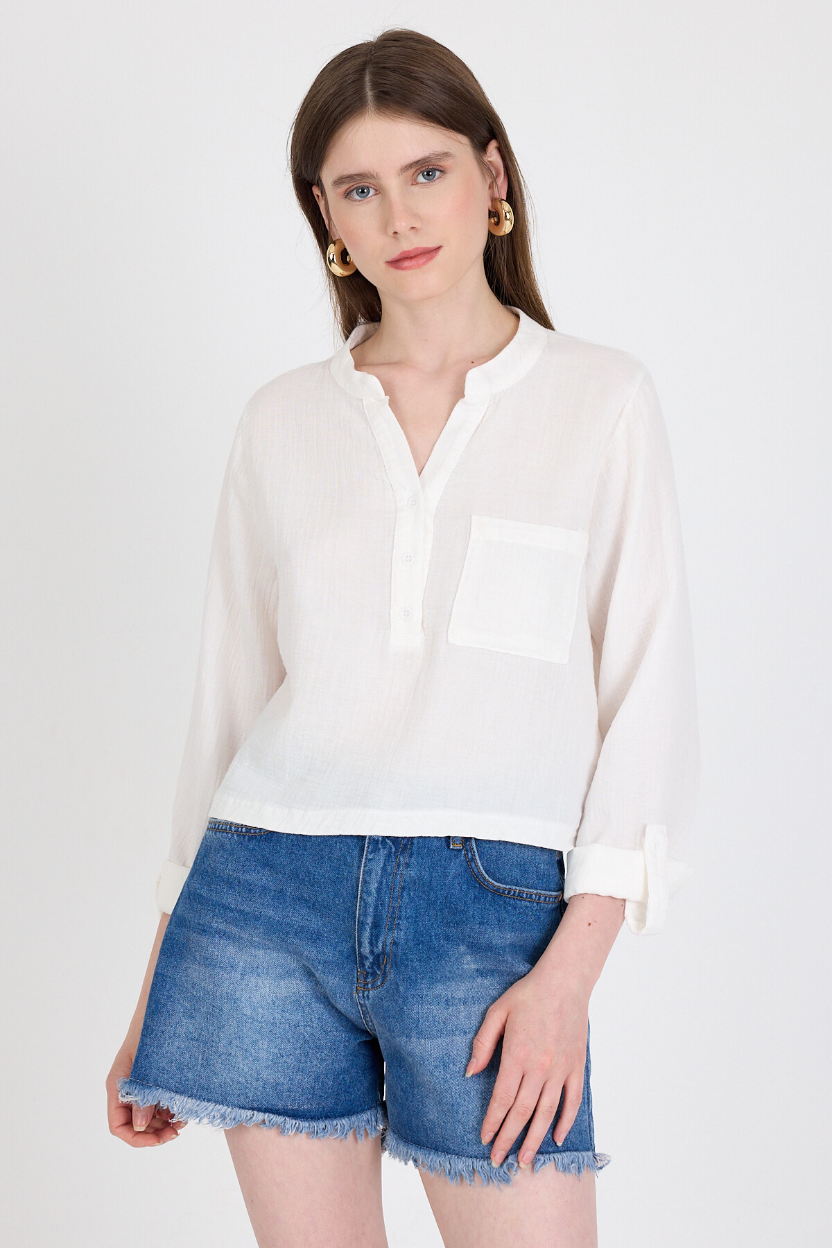 Beyaz %100 Pamuk Keten Görünümlü Hakim Yaka Crop Gömlek 4702A - 3