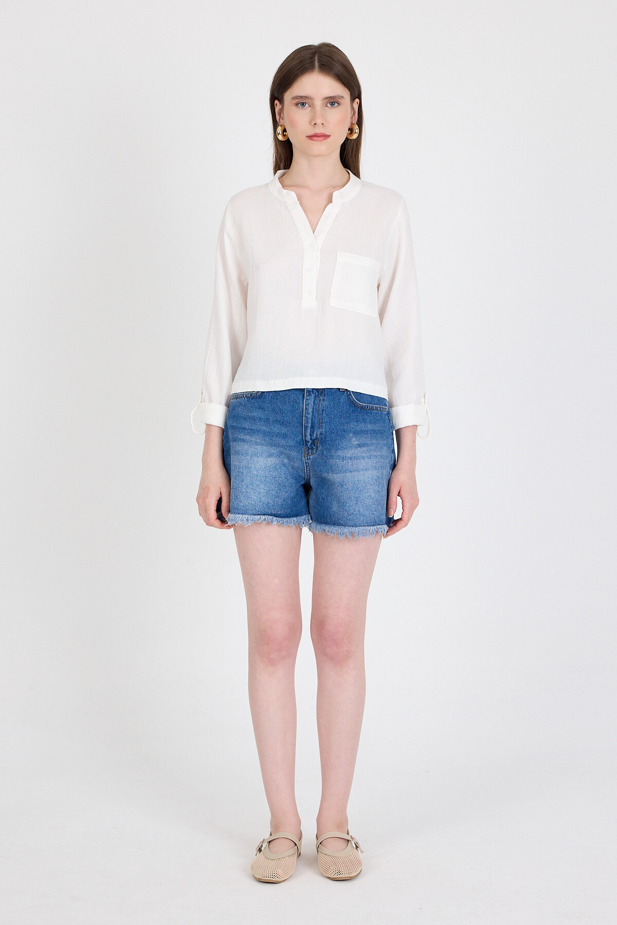 Beyaz %100 Pamuk Keten Görünümlü Hakim Yaka Crop Gömlek 4702A - 7