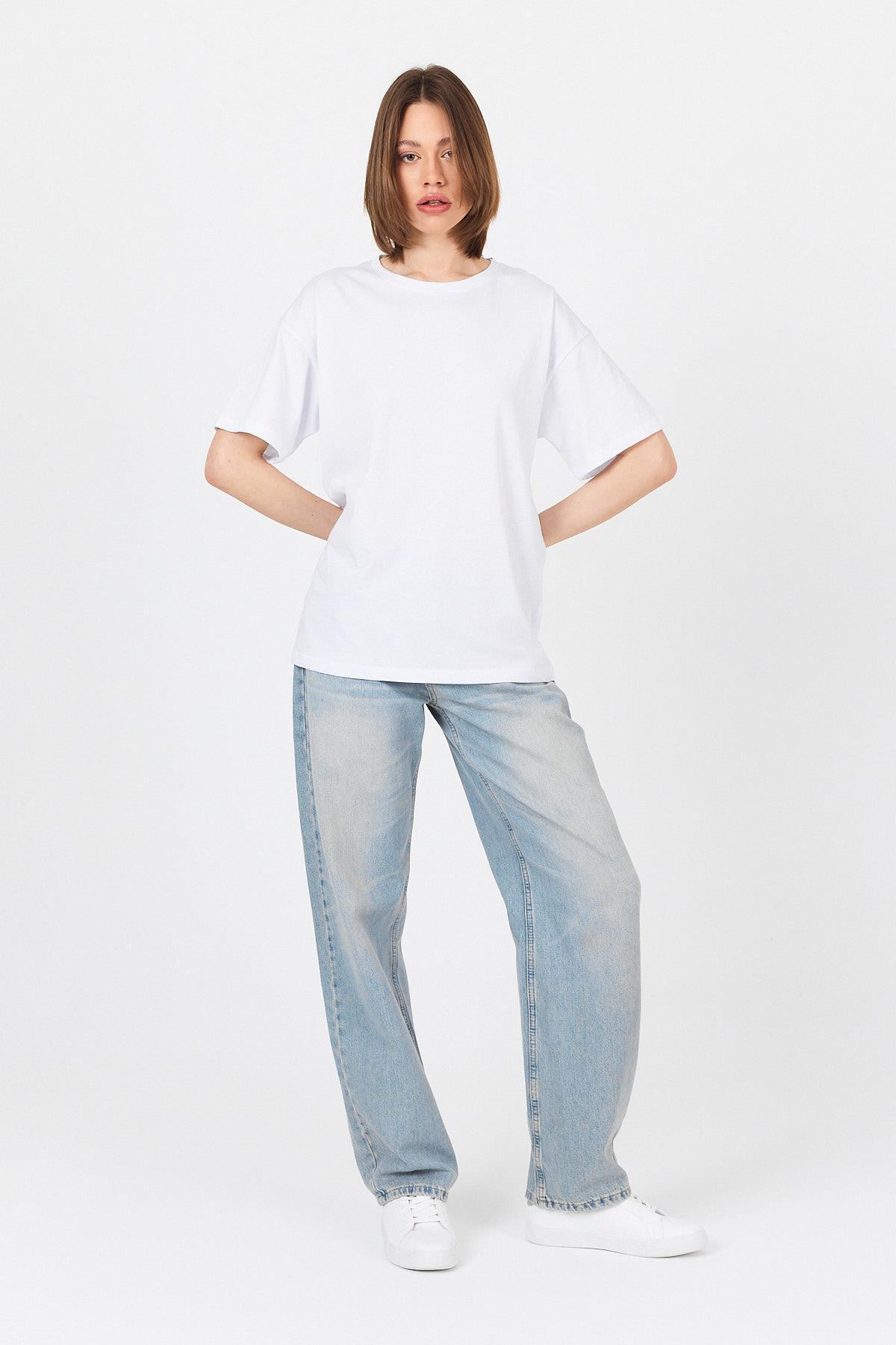 Beyaz Arka Yazı Baskılı Kalpli %100 Pamuk Oversize Tişört 2150-33M - 8