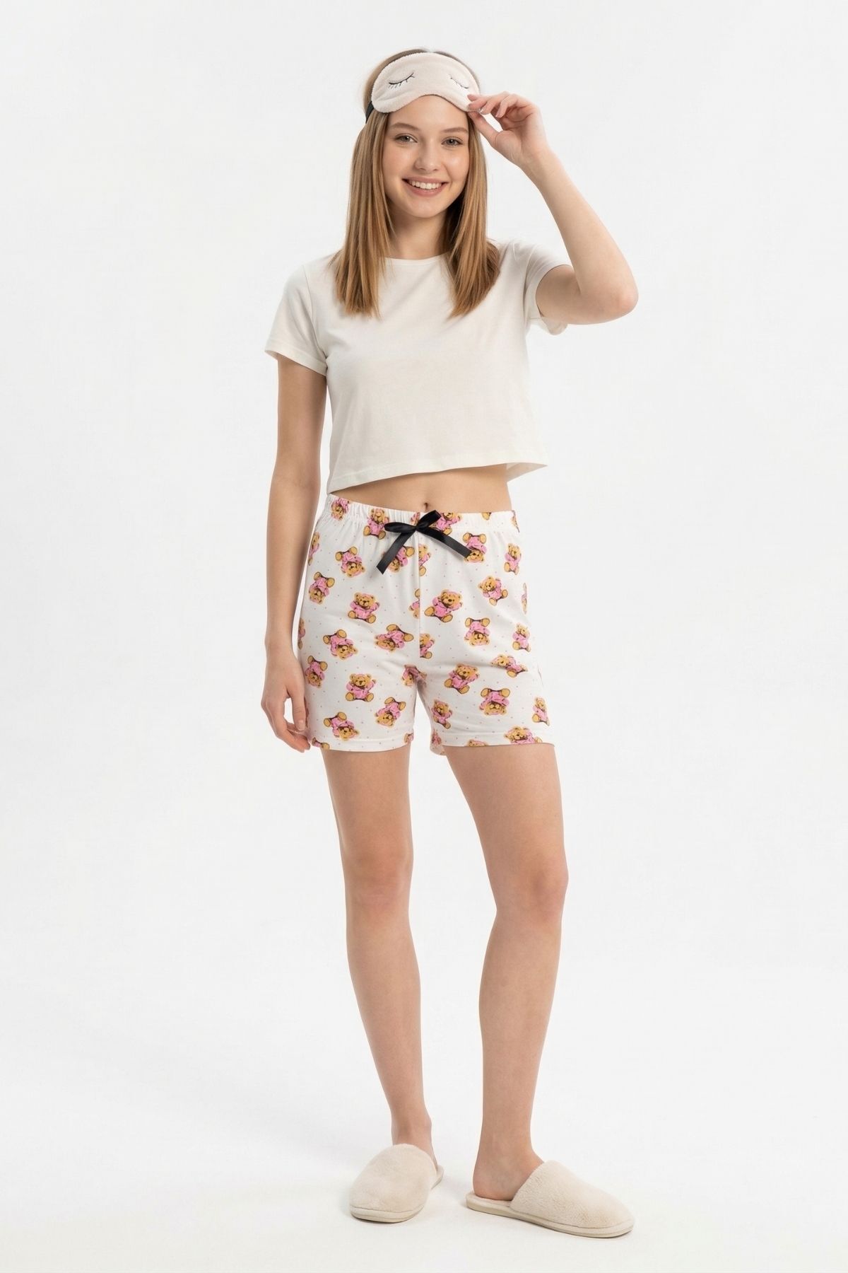 Beyaz Ayıcık Desen Şort 3451 