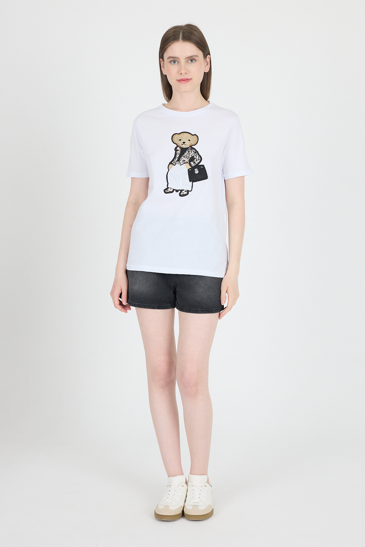 Beyaz Ayıcık Nakışlı Regular Fit Tişört 252502 - RAYS