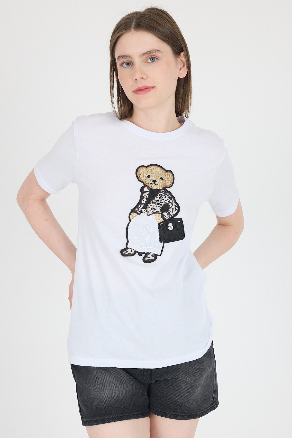 Beyaz Ayıcık Nakışlı Regular Fit Tişört 252502 - 1