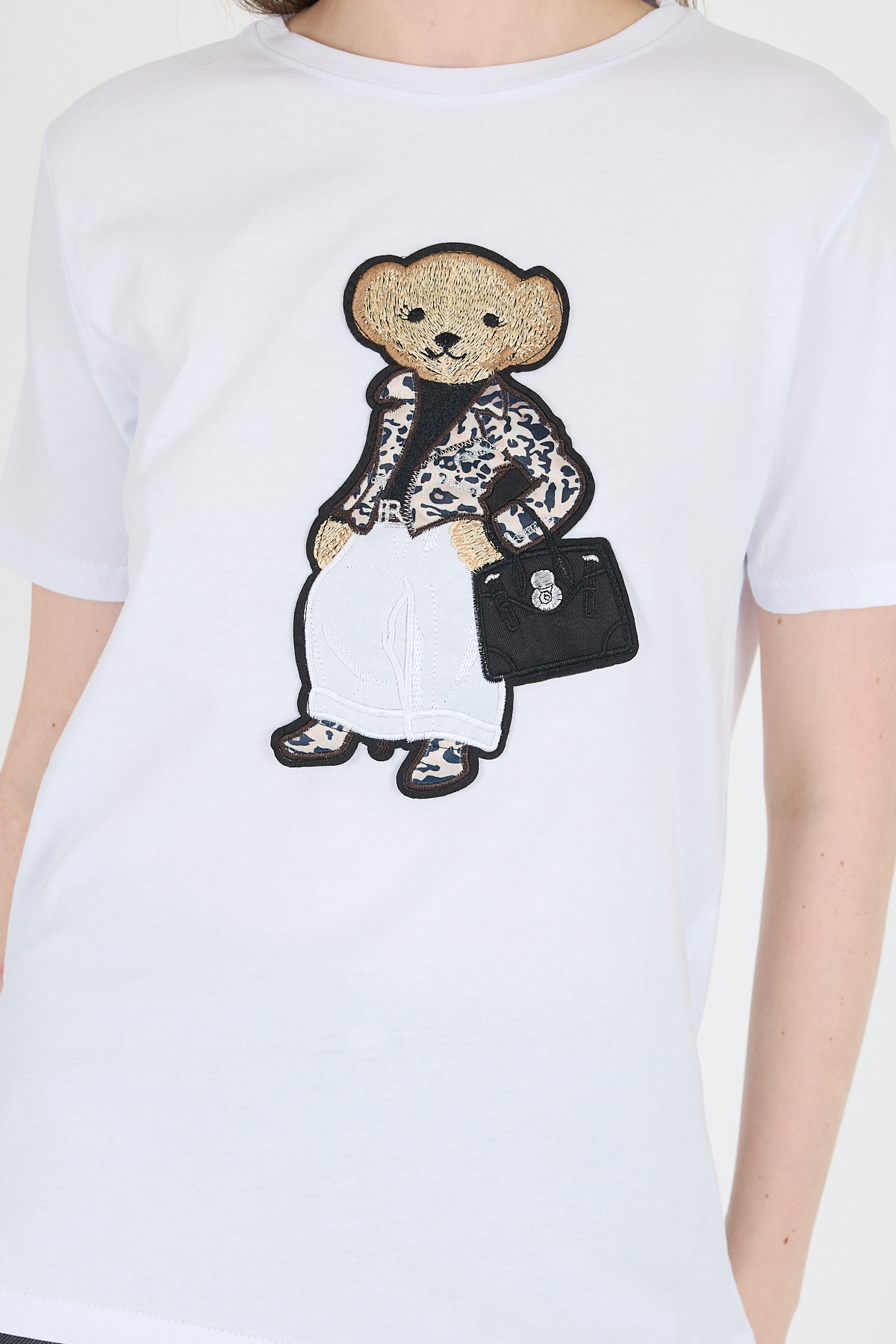Beyaz Ayıcık Nakışlı Regular Fit Tişört 252502 - 4