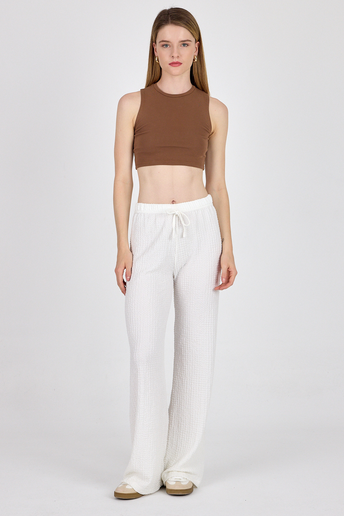 Beyaz Geniş Paça Dökümlü Bürümcük Kumaş Pantolon 326 