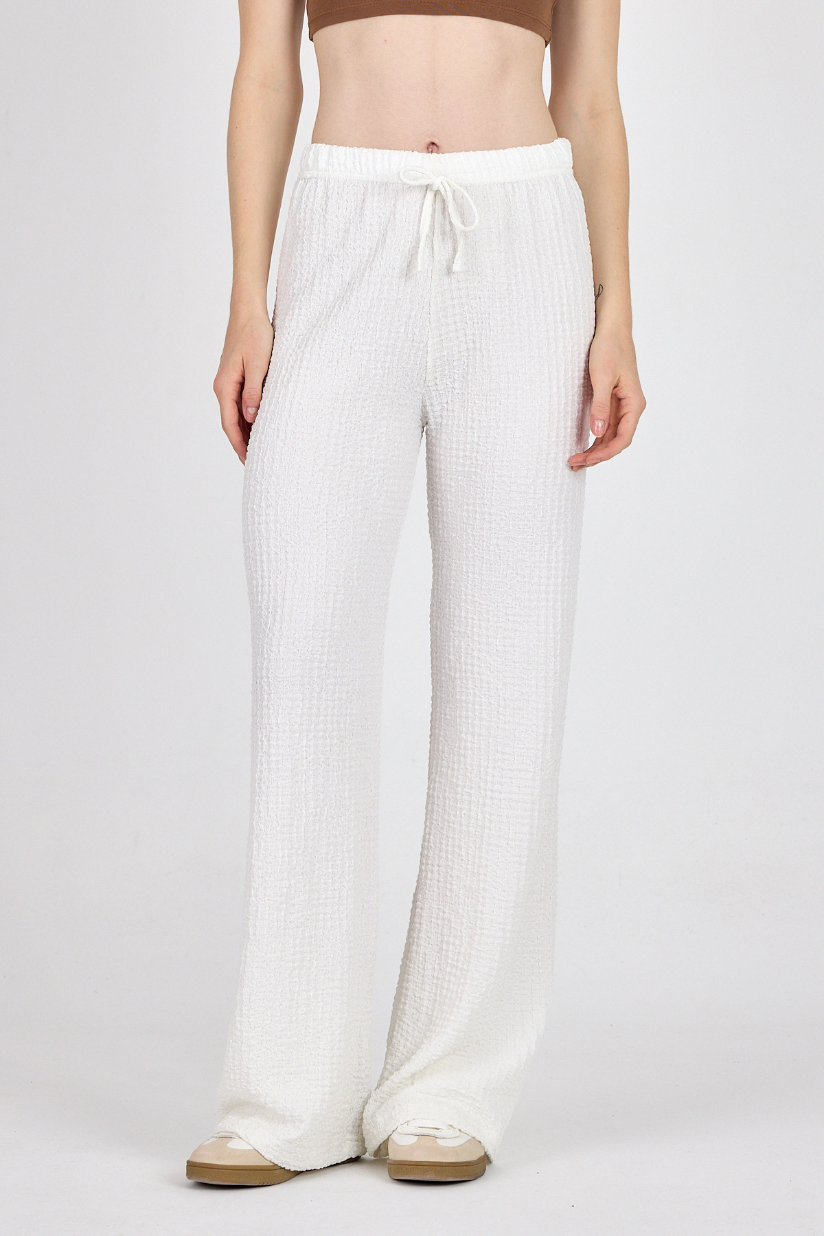 Beyaz Geniş Paça Dökümlü Bürümcük Kumaş Pantolon 326 - RAYS