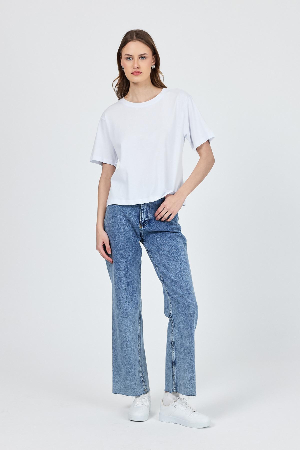 Beyaz Bisiklet Yaka %100 Pamuk Relaxed Fit Tişört 2142M - RAYS