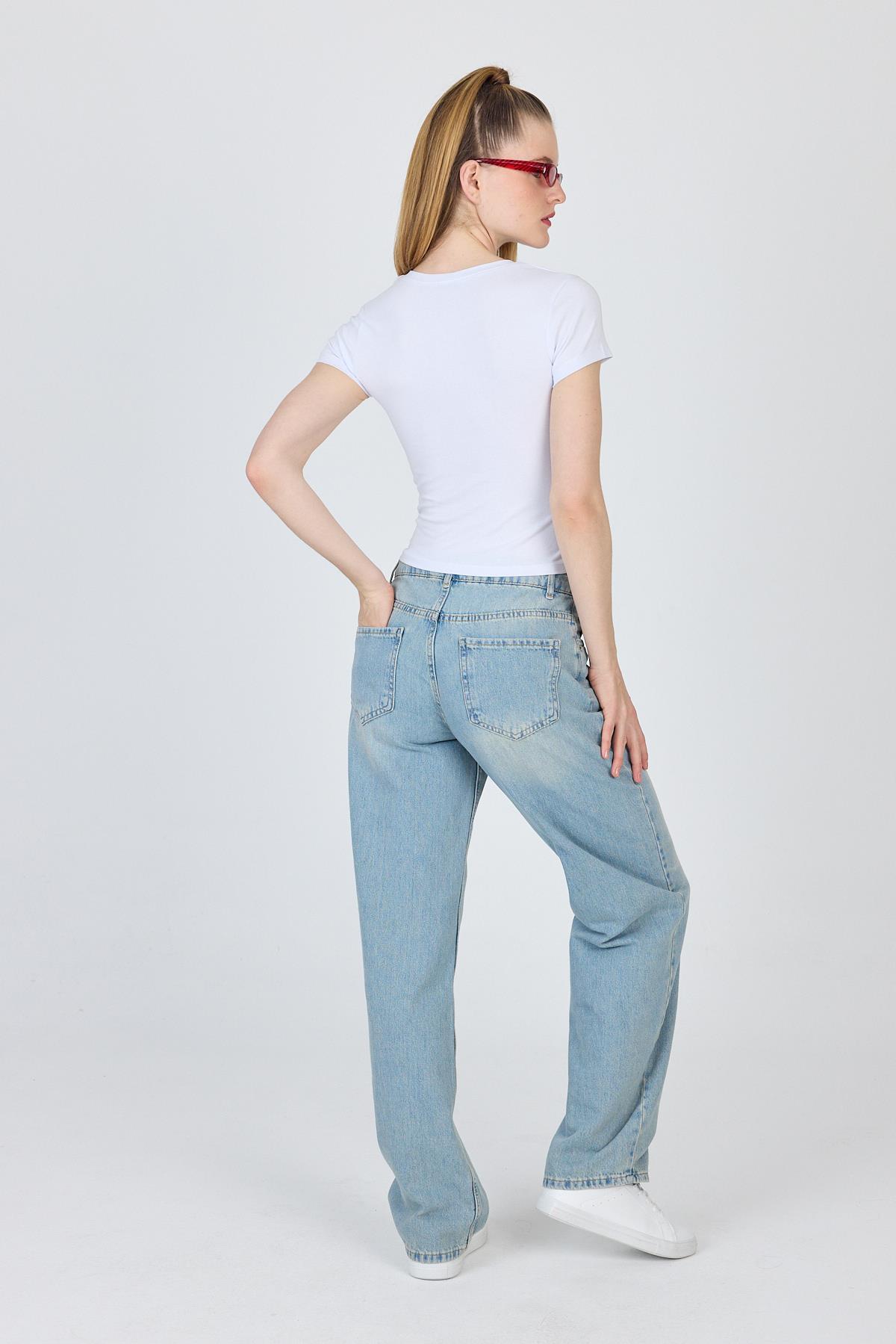 Beyaz Bisiklet Yaka Basic Crop Tişört 9200M - 6