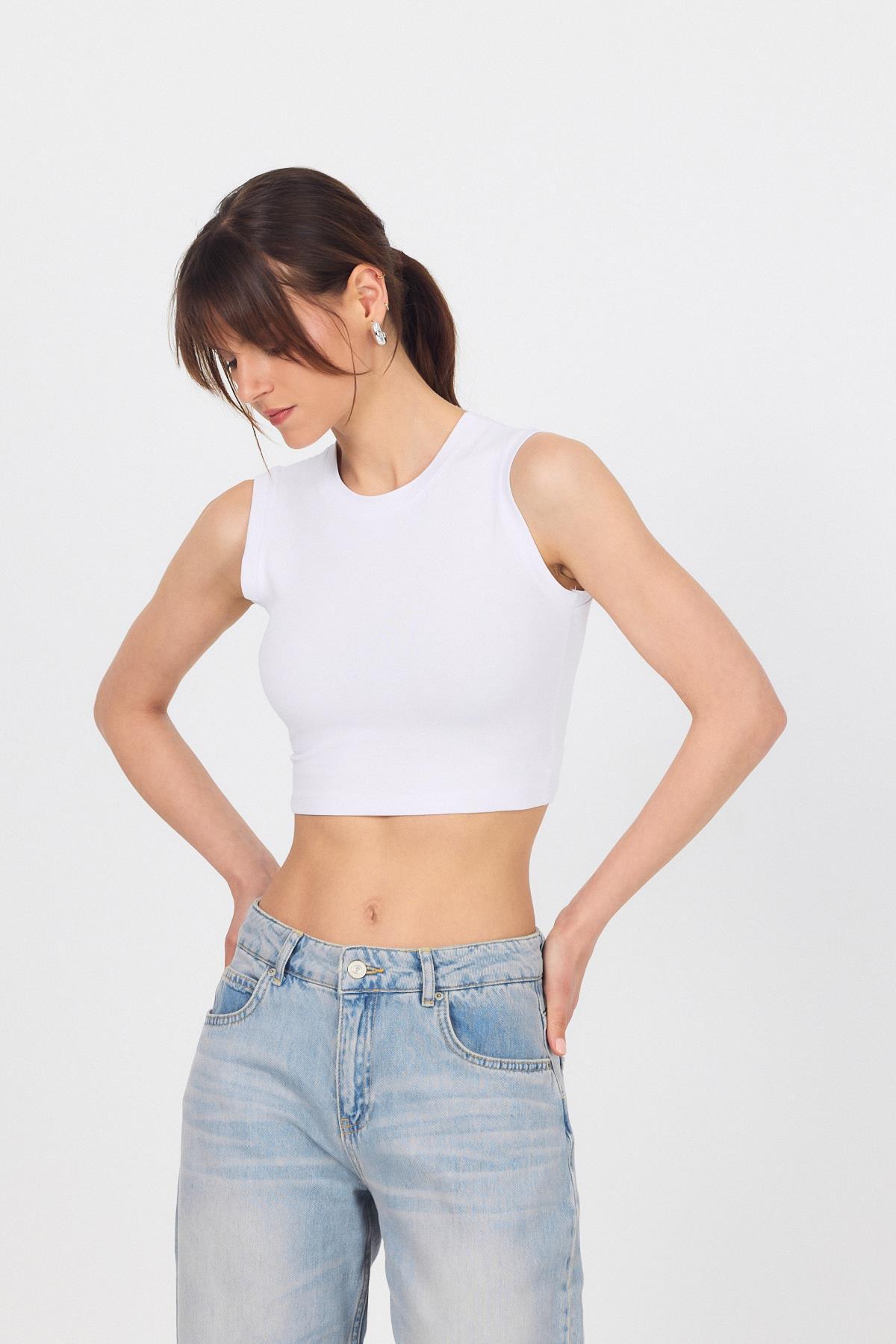 Beyaz Bisiklet Yaka Crop Atlet 9189M - 4