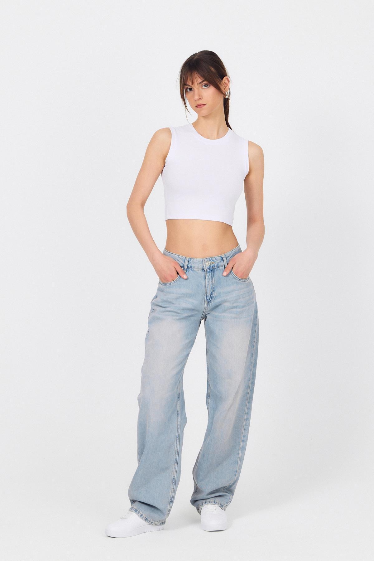 Beyaz Bisiklet Yaka Crop Atlet 9189M - 6