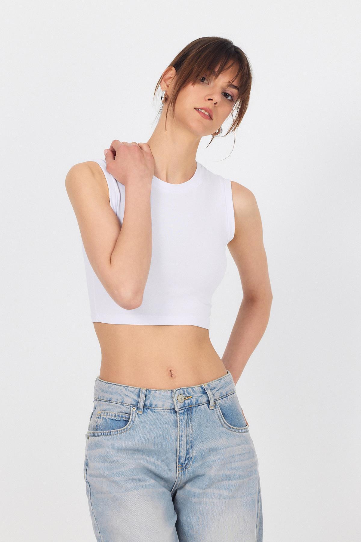 Beyaz Bisiklet Yaka Crop Atlet 9189M - 7