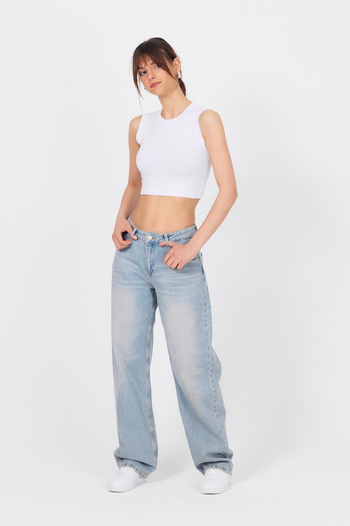 Beyaz Bisiklet Yaka Crop Atlet 9189M - 2