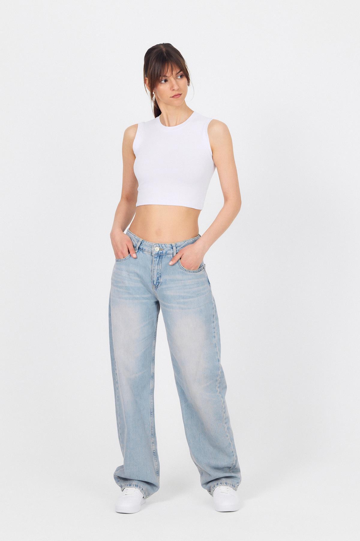 Beyaz Bisiklet Yaka Crop Atlet 9189M - 8