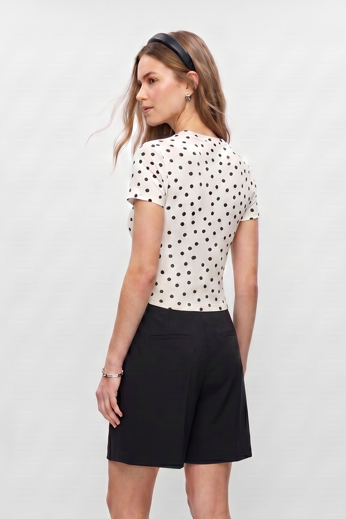 Bisiklet Yaka Kısa Kol Puantiyeli Slim Fit Tişört 2911 Beyaz - RAYS