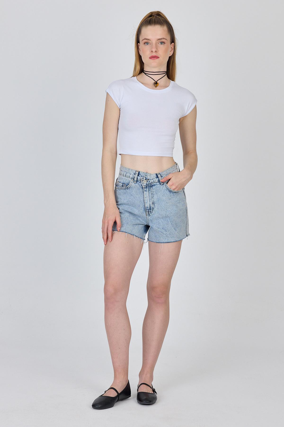 Beyaz Bisiklet Yaka Pamuklu Slim Fit Crop Tişört 9199M - 3