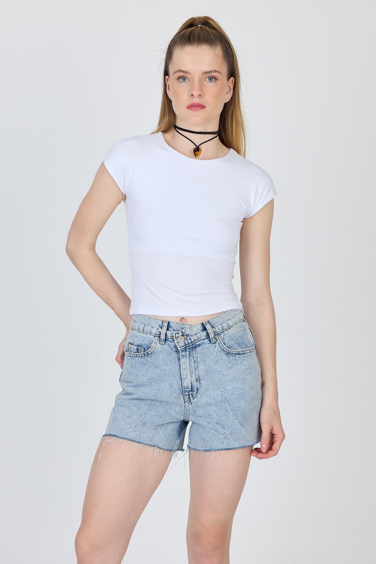 Beyaz Bisiklet Yaka Pamuklu Slim Fit Tişört 9190 - 1