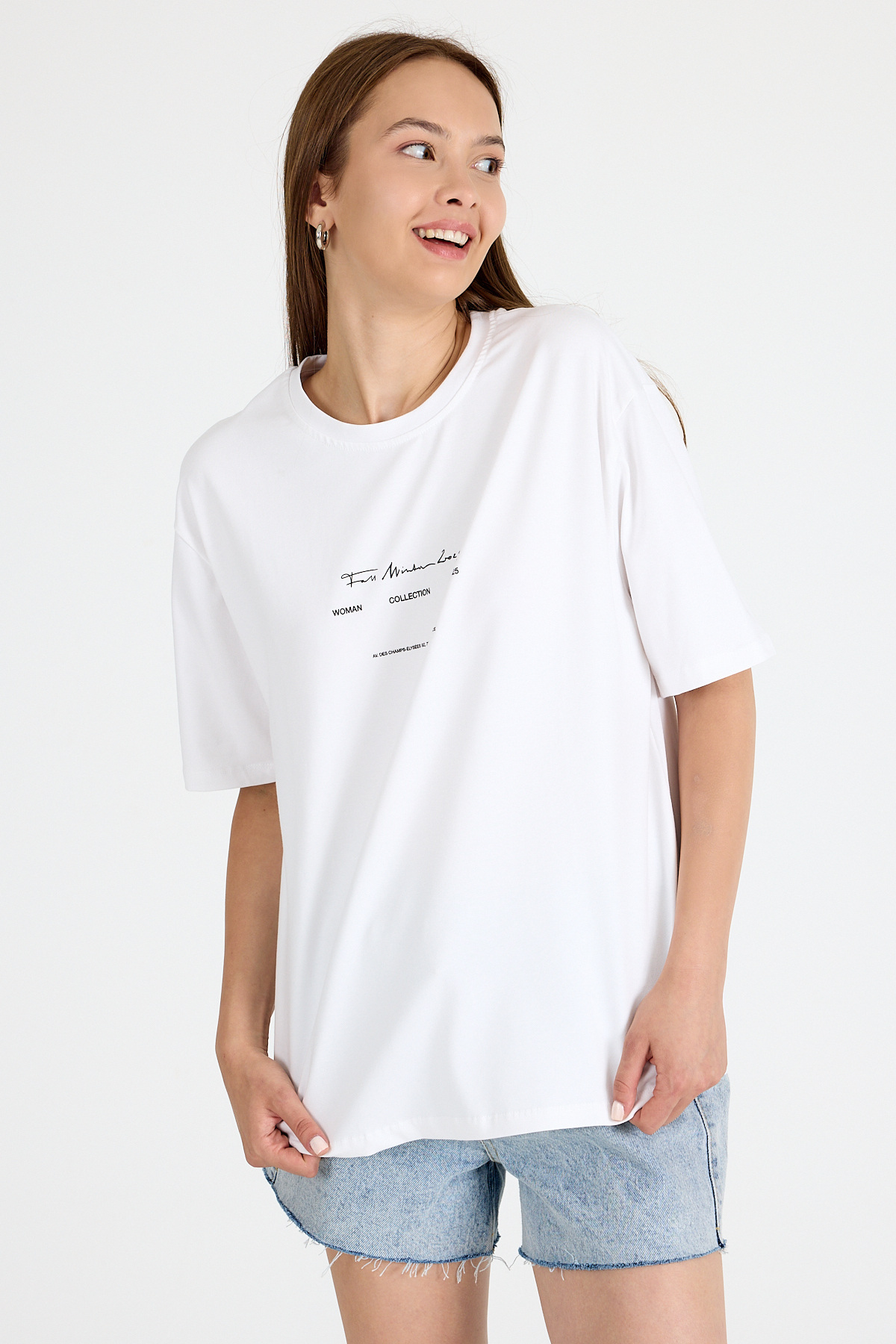 Beyaz Bisiklet Yaka Yazı Baskılı Oversize Tişört 5832 - 6