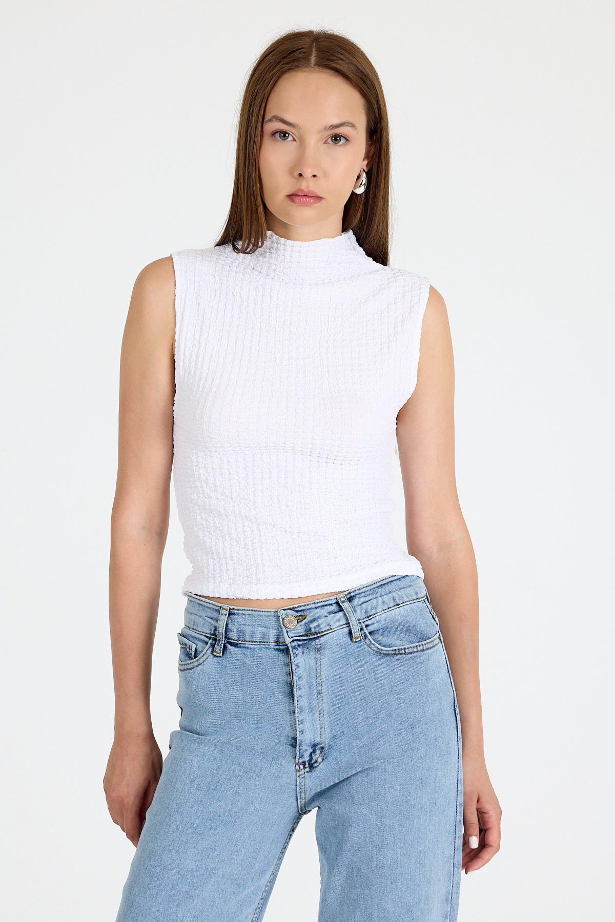 Beyaz Bürümcük Kumaş Dik Yaka Kolsuz Bluz 3458 - RAYS