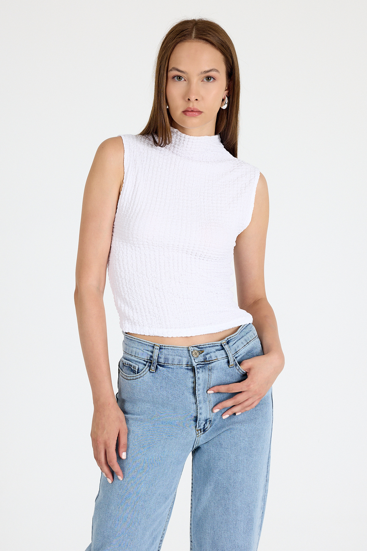 Beyaz Bürümcük Kumaş Dik Yaka Kolsuz Bluz 3458 - 6