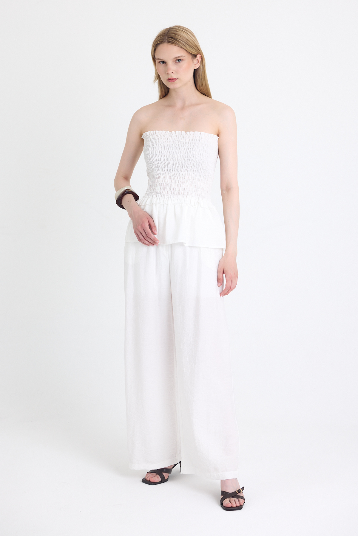 Beyaz Büzgülü Straplez Bluz ve Bol Paça Pantolon Takım 5249 - 6