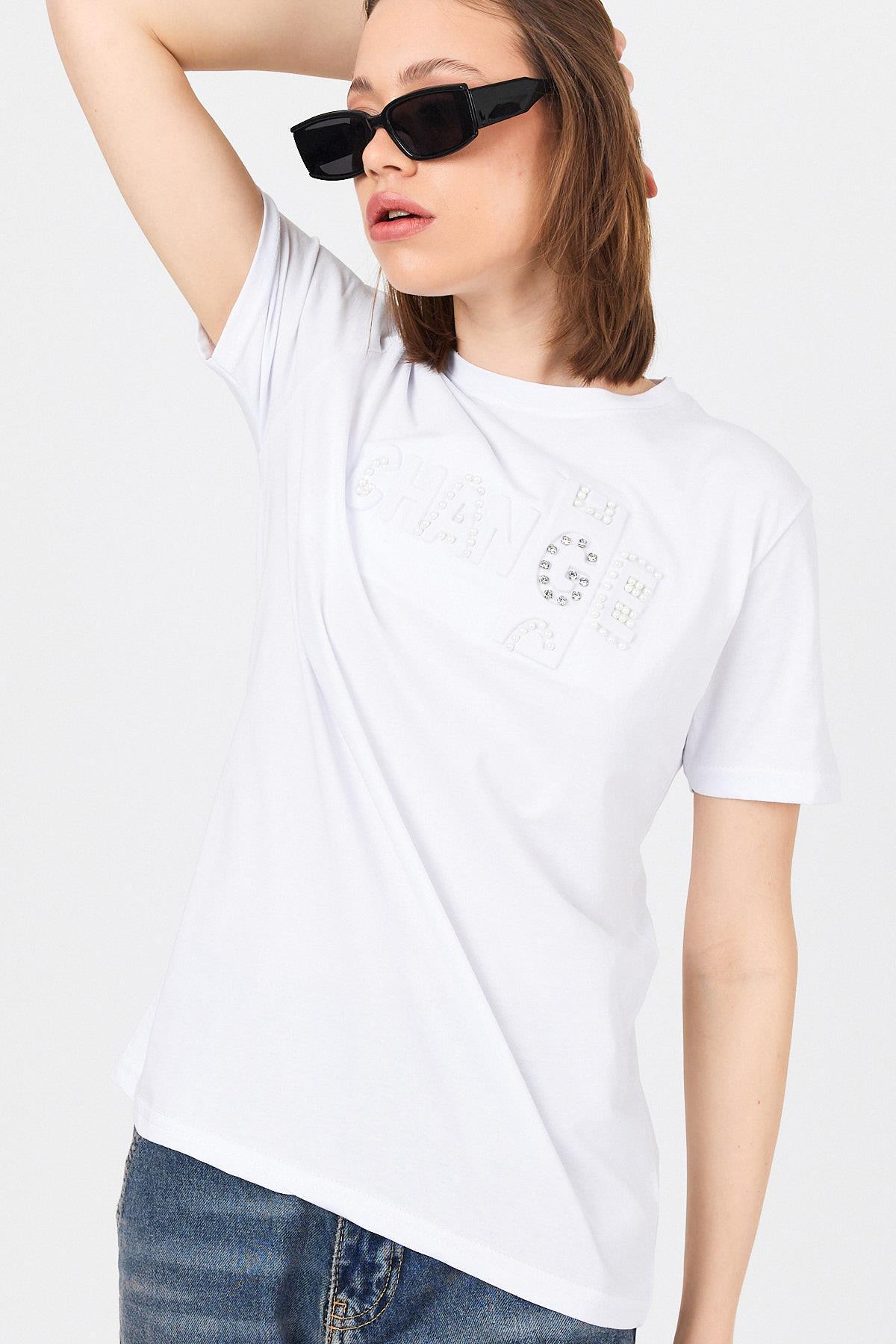 Beyaz Change Yazı Kabartmalı Tişört 25227 - 2