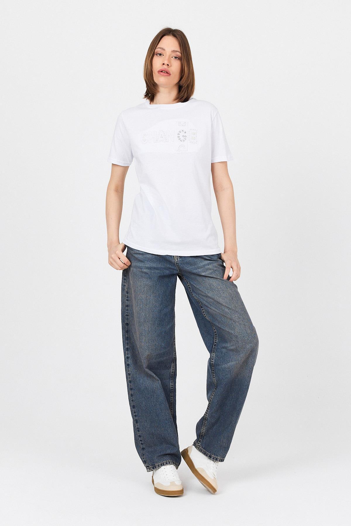 Beyaz Change Yazı Kabartmalı Tişört 25227 - 3