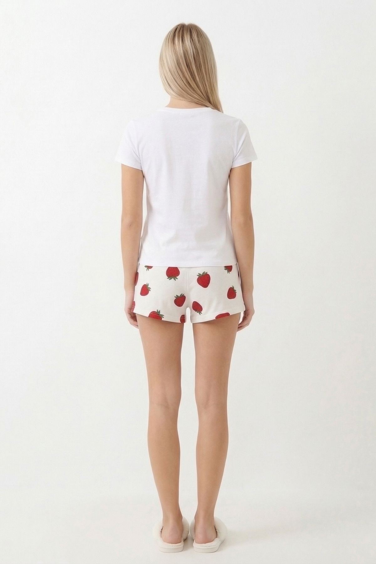 Beyaz Çilek Desen Şort 3453 - 3