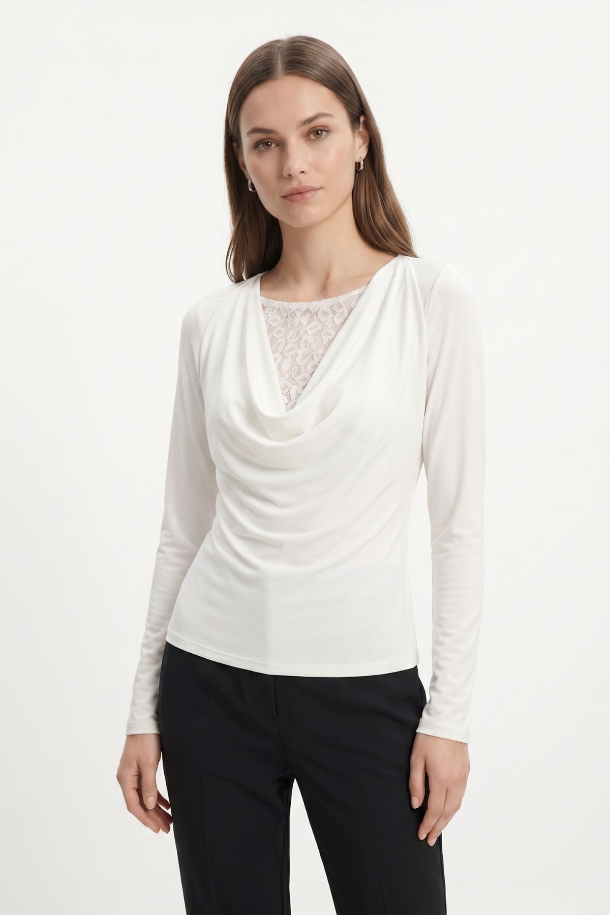 Beyaz Degaje Yaka Dantel Detay Bluz 0469 