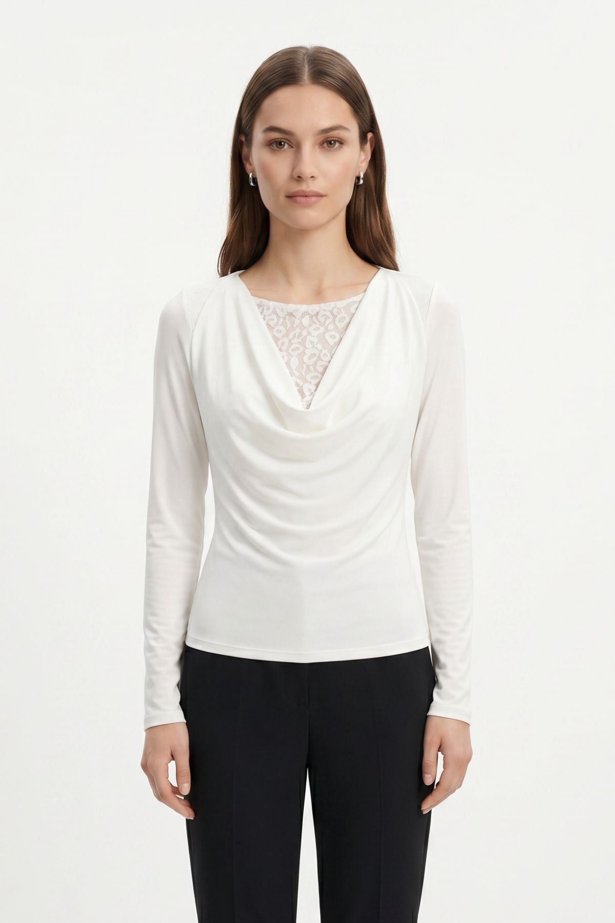 Beyaz Degaje Yaka Dantel Detay Bluz 0469 - 2