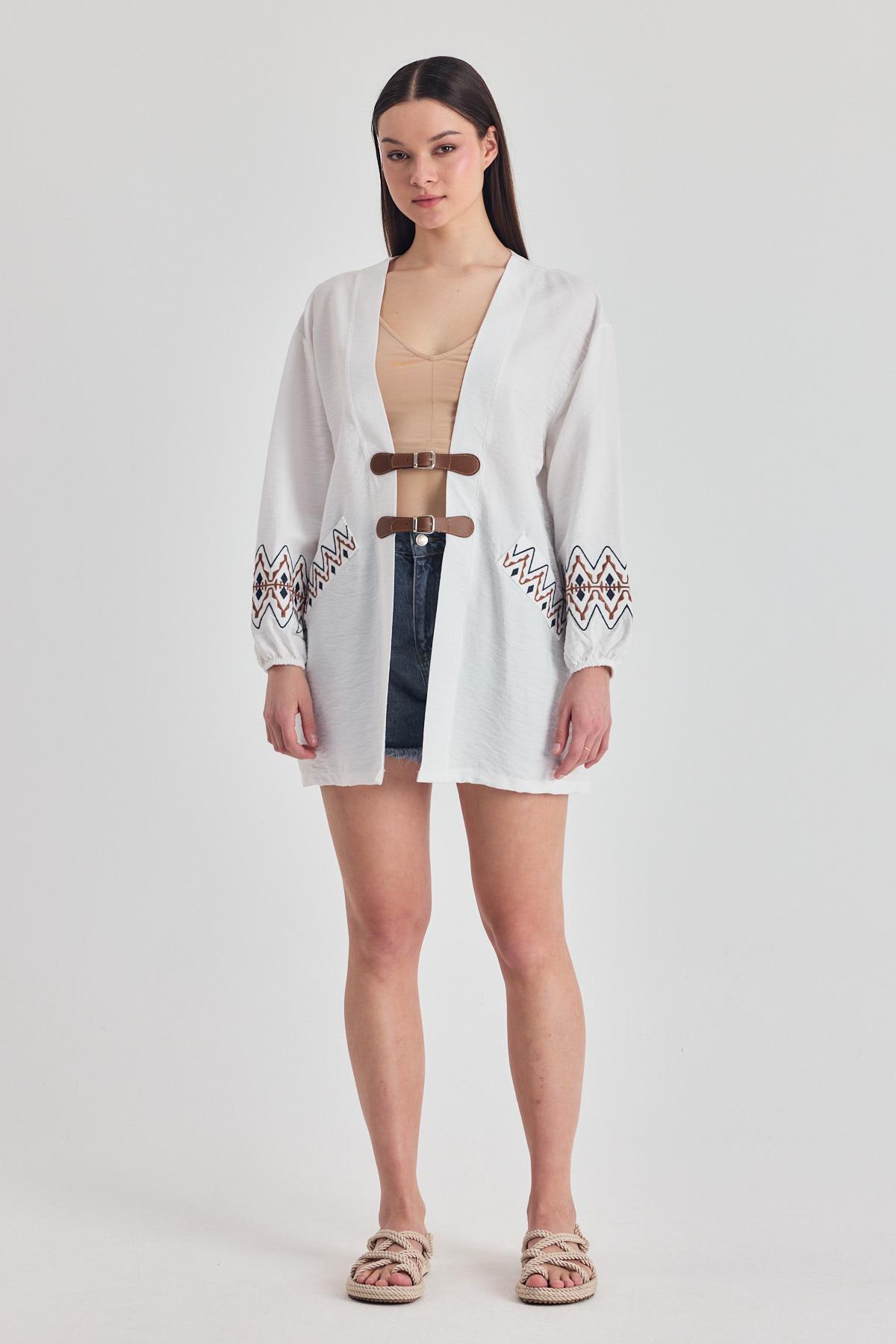 Beyaz Deri Kemer Detaylı Etnik Desenli Kimono 4363A - 2