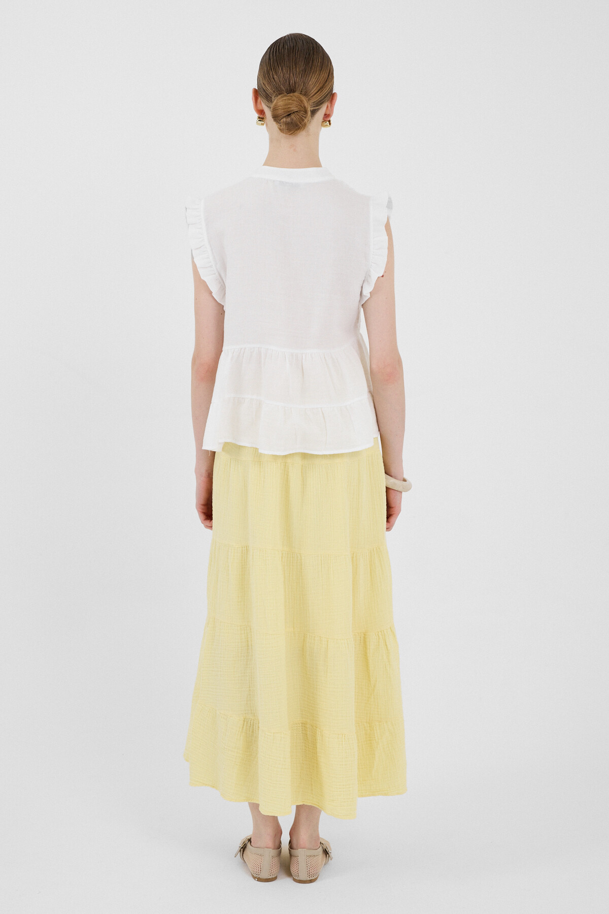 Beyaz Fırfır Kollu Dantel Detaylı %100 Pamuk Müslin Bluz 8039A - 5