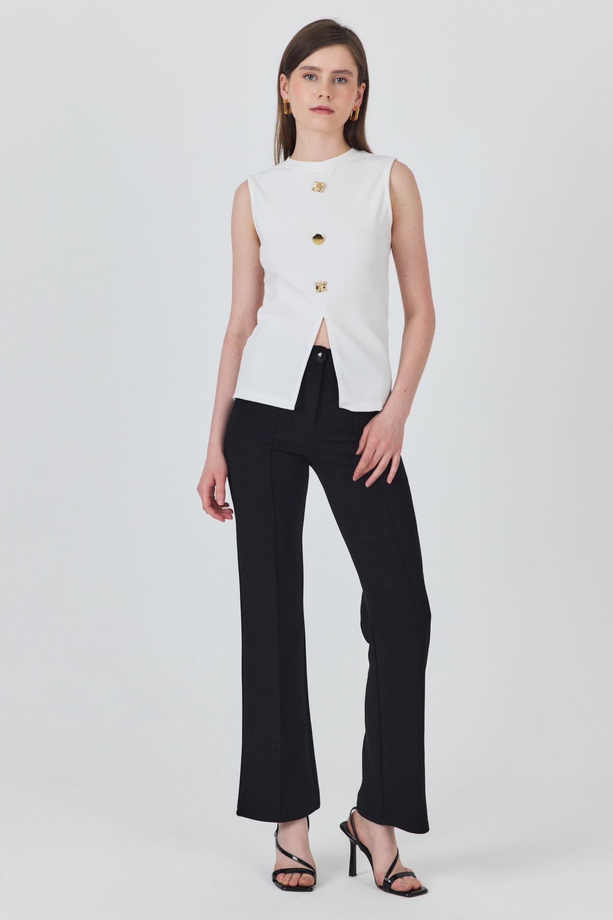 Beyaz Gold Düğme Detaylı Kolsuz Bluz 2203 - 2