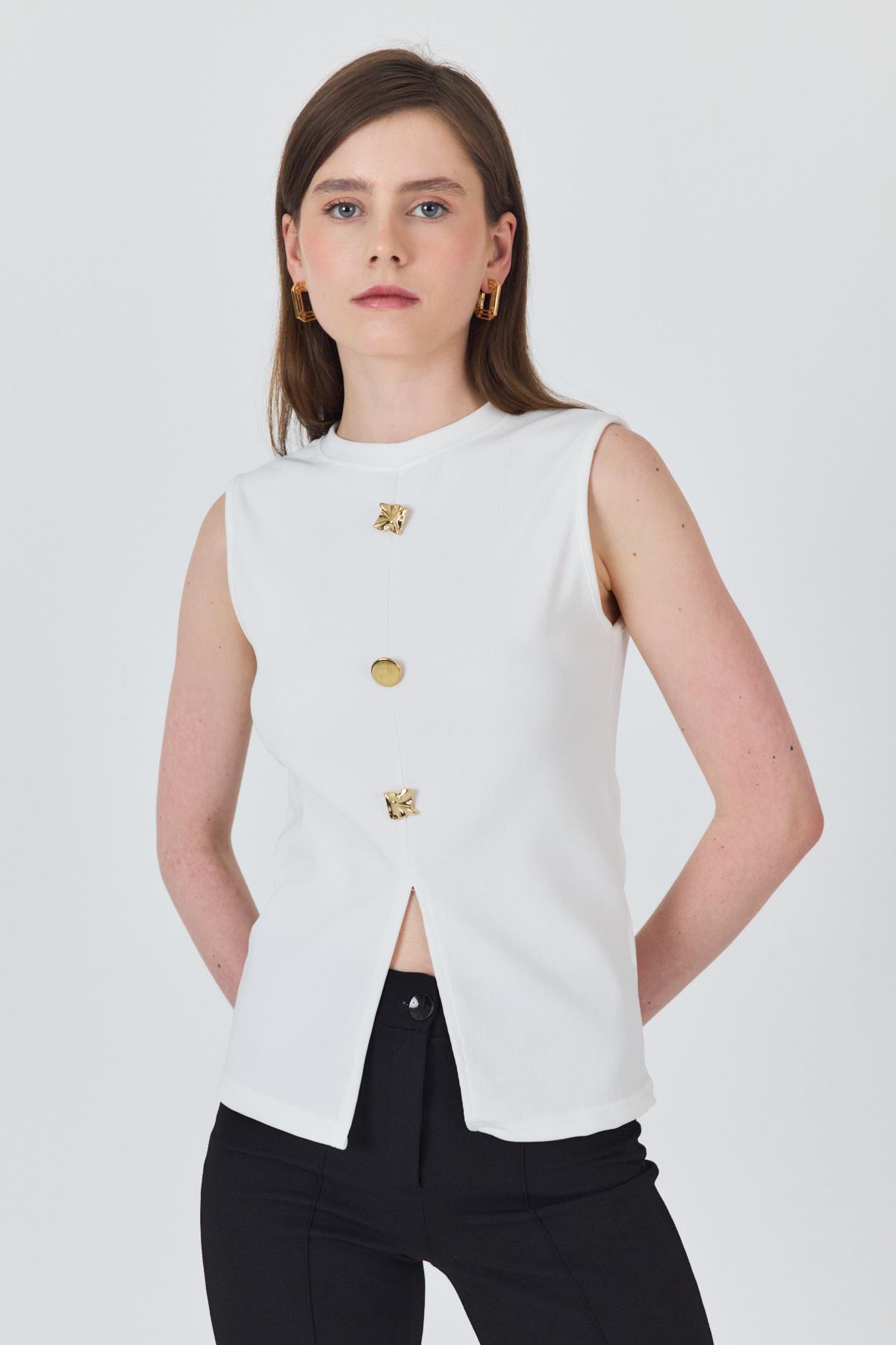 Beyaz Gold Düğme Detaylı Kolsuz Bluz 2203 - 3