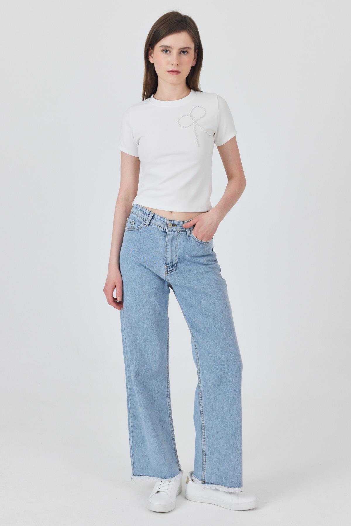 Beyaz İnci Kurdele İşlemeli Crop Slim Fit Tişört 2229 - 2