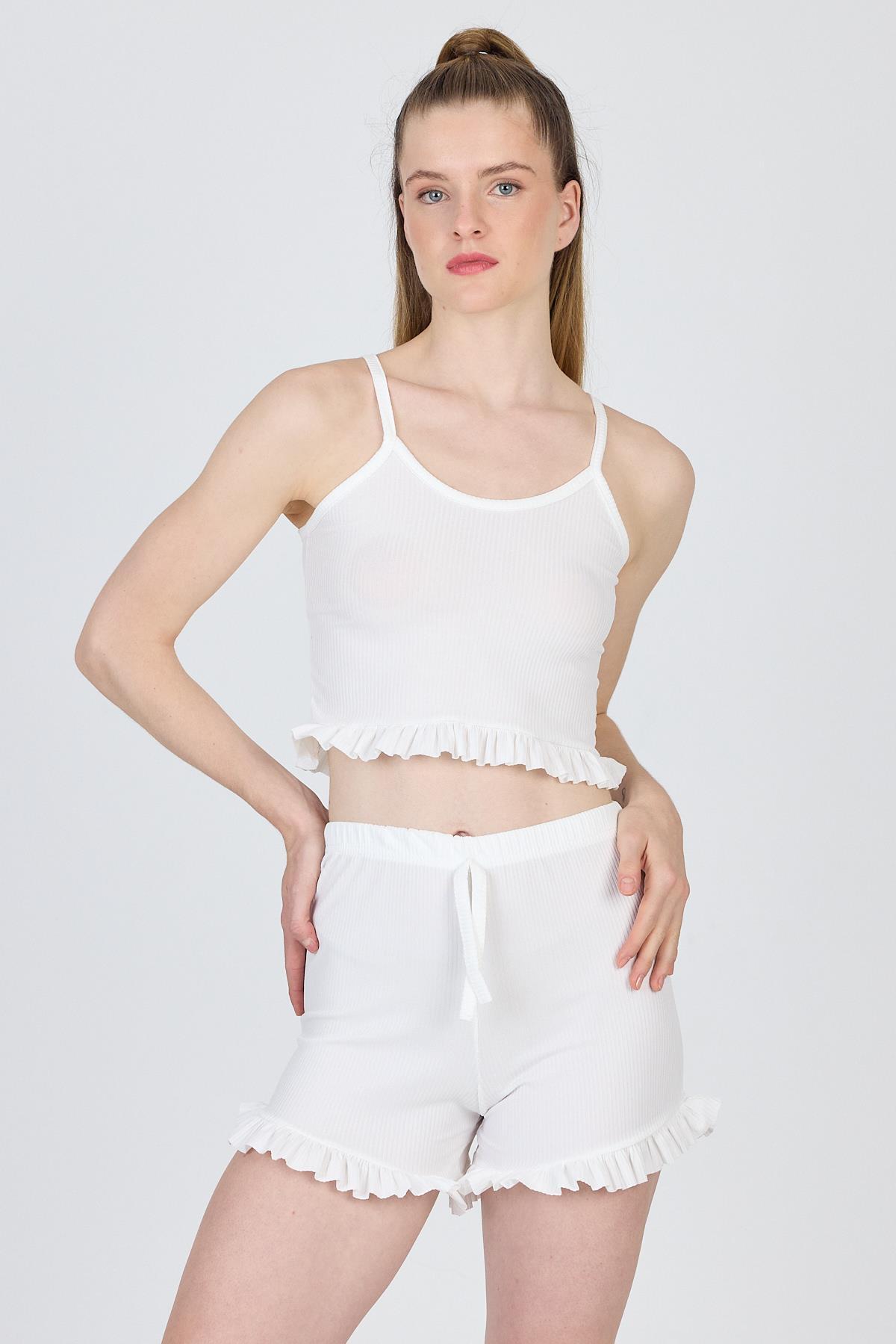 Beyaz İp Askılı Fırfırlı Şortlu Takım 0703 