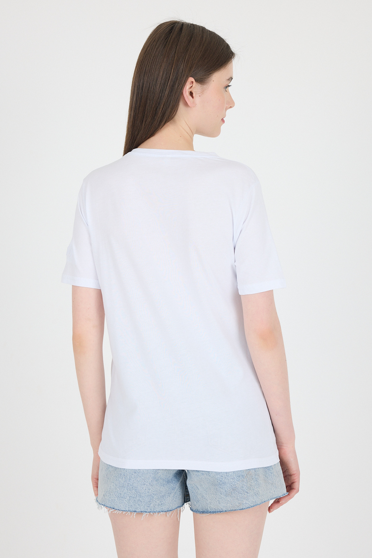 Beyaz Kabartma Yazılı Relaxed Fit Tişört 25209 - 5