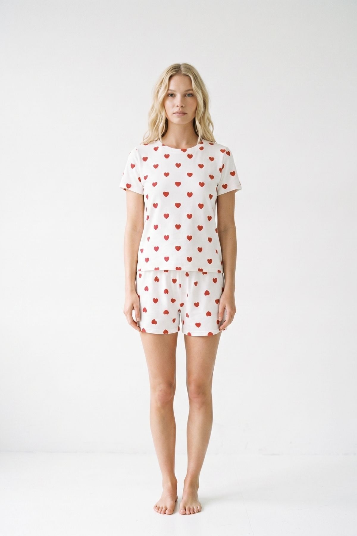 Beyaz Kalp Desen Pijama Tişört Şort Takım 3102 - RAYS